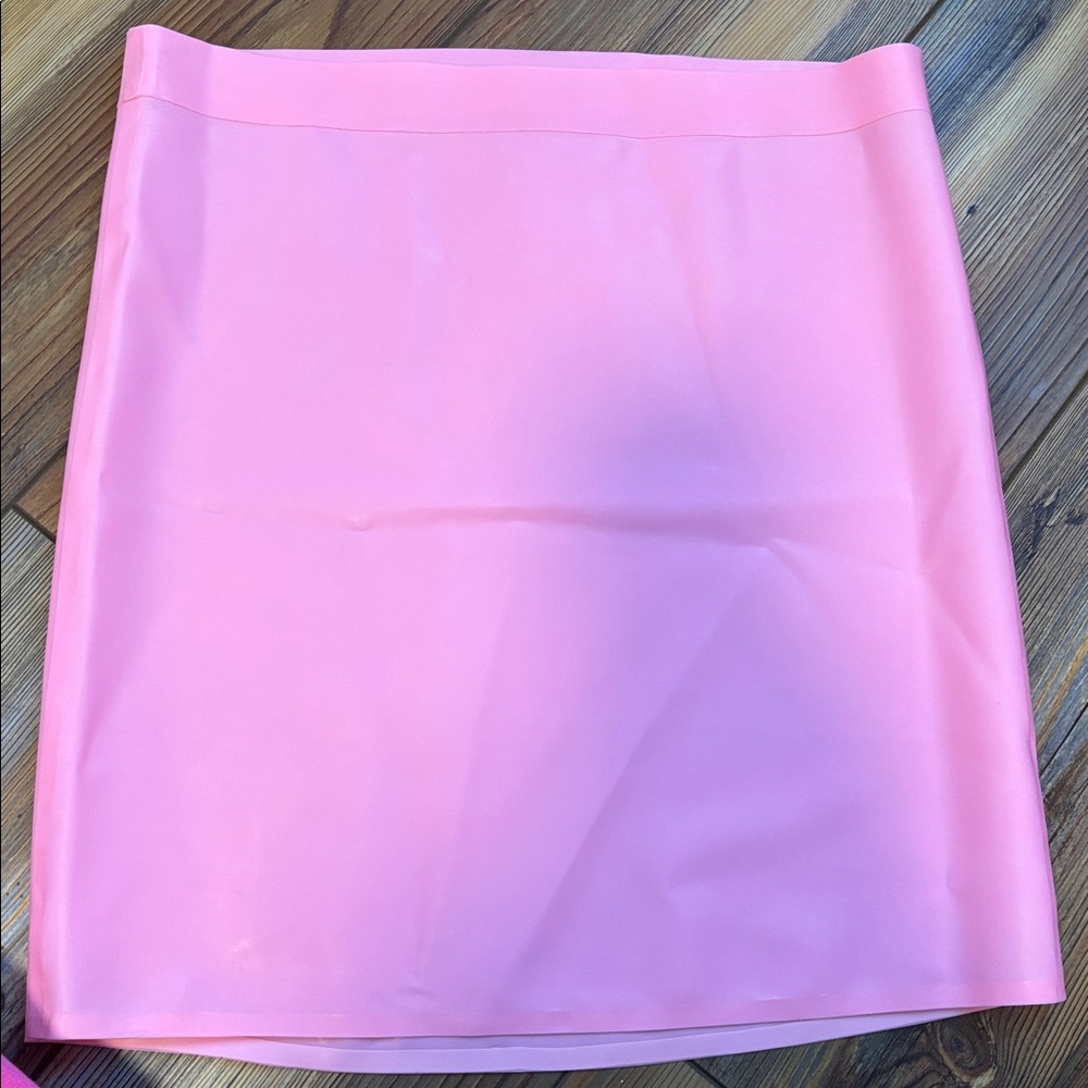 SKIMS Blush Latex Skirt